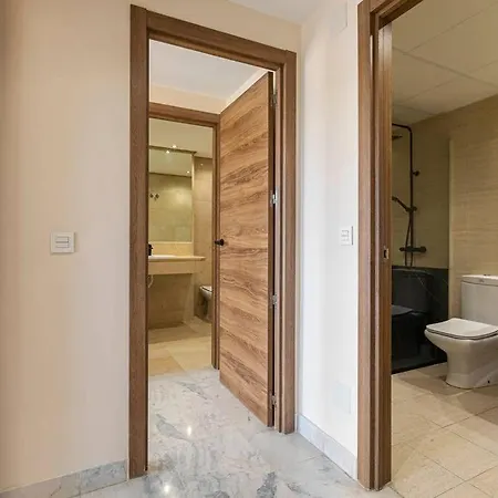 Marbella Home Rentals - Marina Banus, Puerto Banus, 2Br Luminous Pool & Parking Apartamento Marbella