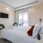 - Marina Banus, Puerto Banus, 2br Luminous Pool & Parking * Marbella