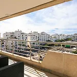 Daire - Marina Banus, Puerto Banus, 2br Luminous Pool & Parking