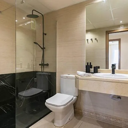 アパート - Marina Banus, Puerto Banus, 2br Luminous Pool & Parking *