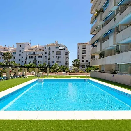 Апартаменты - Marina Banus, Puerto Banus, 2br Luminous Pool & Parking Марбелья
