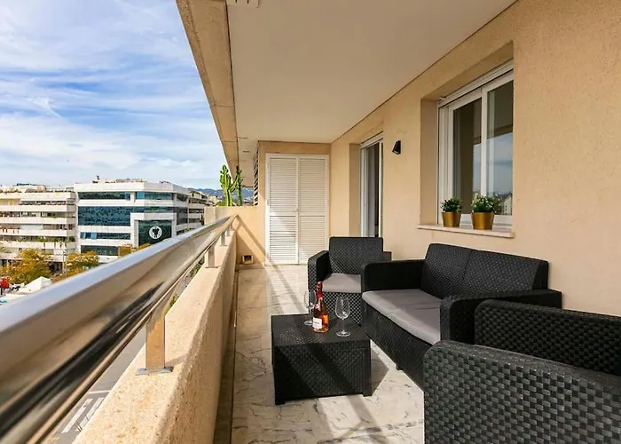 Apartment - Marina Banus, Puerto Banus, 2br Luminous Pool & Parking Marbella