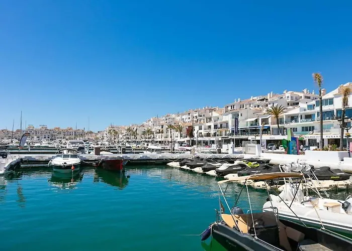 Apartment - Marina Banus, Puerto Banus, 2br Luminous Pool & Parking