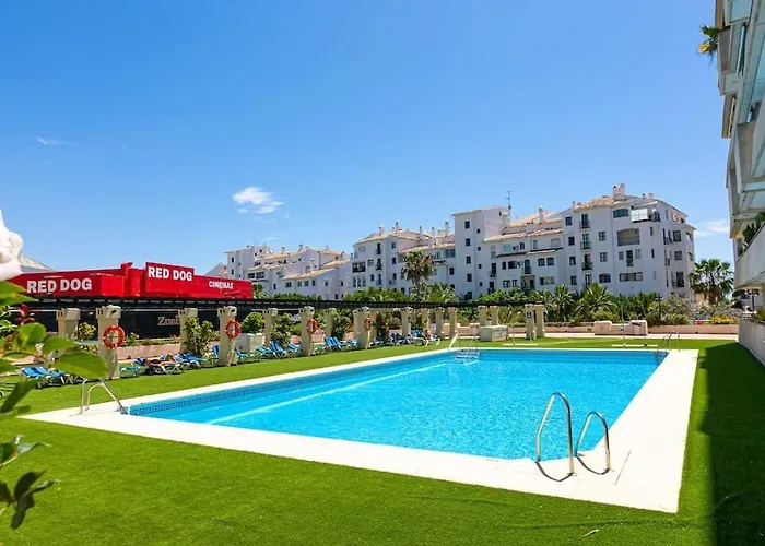 - Marina Banus, Puerto Banus, 2br Luminous Pool & Parking Apartment Marbella