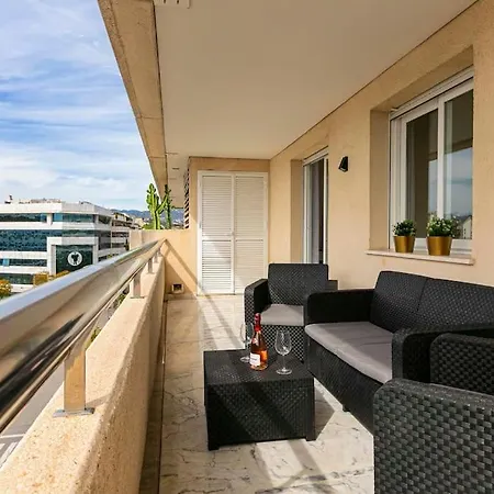 公寓 Marbella Home Rentals - Marina Banus, Puerto Banus, 2Br Luminous Pool & Parking 马尔韦利亚