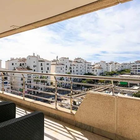 아파트 Marbella Home Rentals - Marina Banus, Puerto Banus, 2Br Luminous Pool & Parking